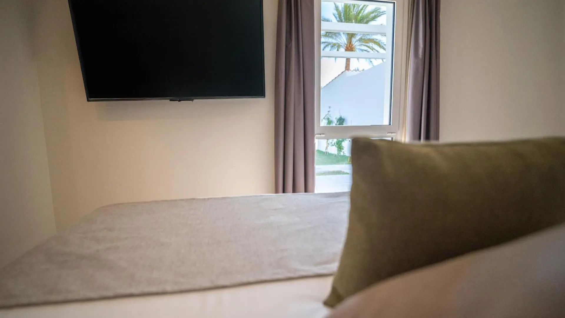 Hl Miraflor Suites Hotel Playa del Inglés 4*,