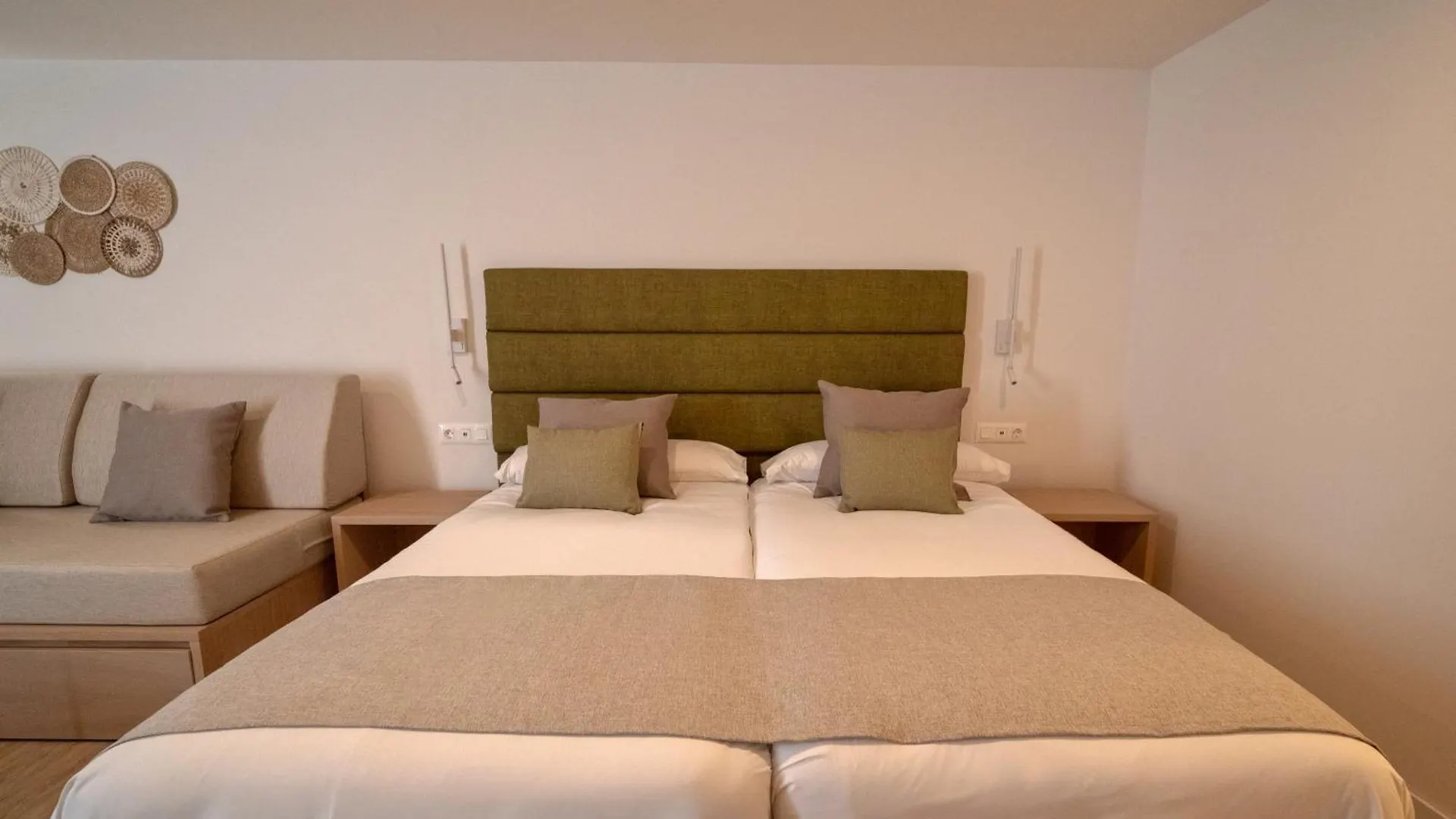 Hl Miraflor Suites Hotel Playa del Inglés 4*,  Hiszpania